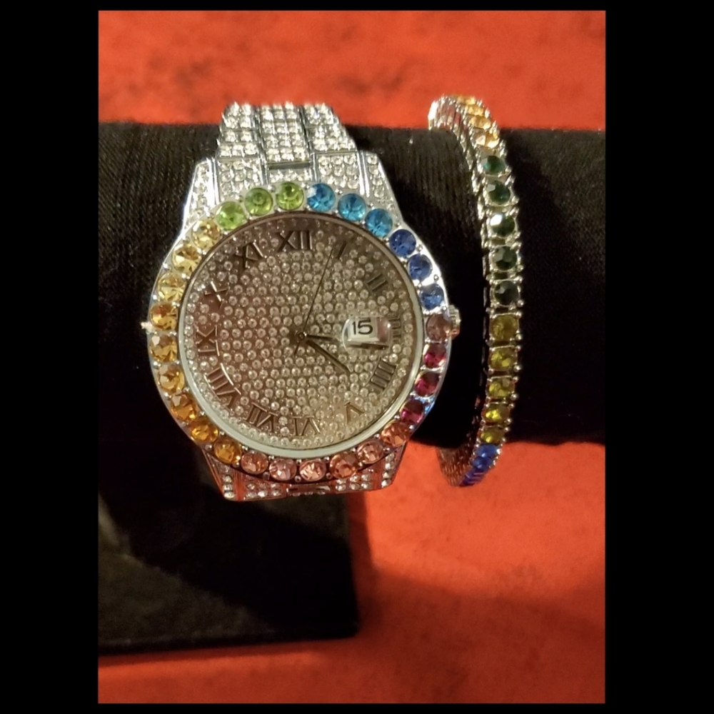 Elegant Silver and Multicolor Women's Watch and Bracelet Set - Picture 9 of 9